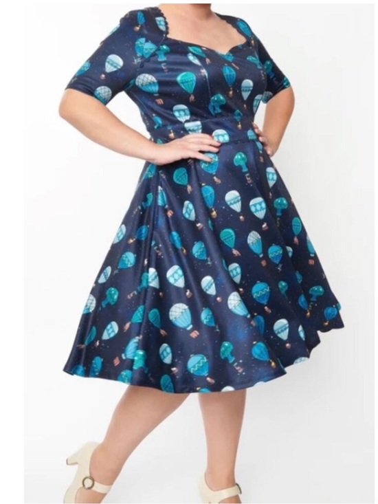 Unique Vintage Dresses & Skirts - Unique Vintage Animals in Hot Air Balloon Dress - Size 18
